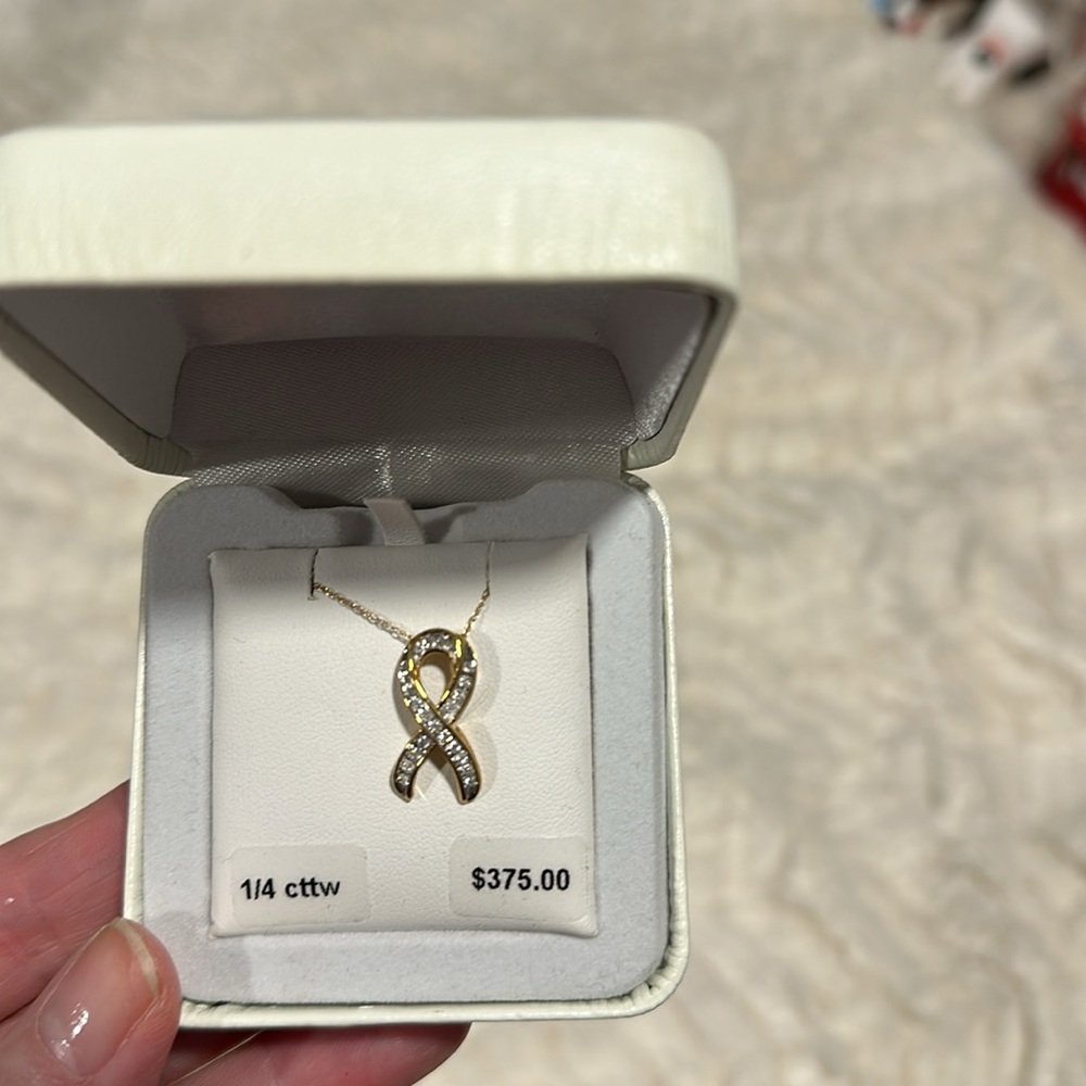 Diamond cancer ribbon 14 k gold necklace - Picture 2 of 2